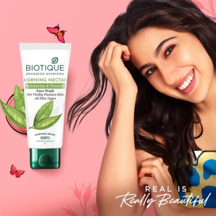 Biotique Morning Nectar Moisturize & Nourish Face Wash Contains Wild