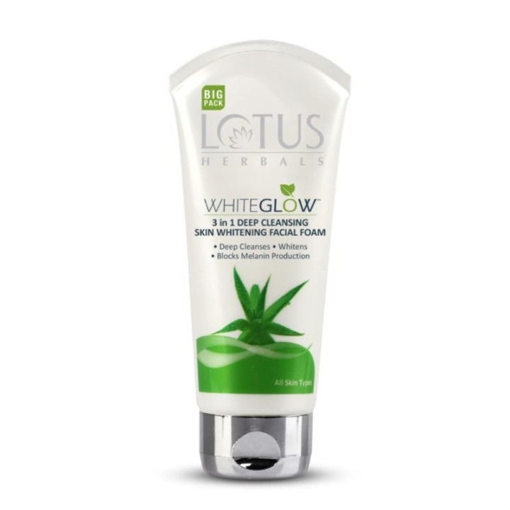 Lotus Herbals Whiteglow 3 in 1 Deep Cleansing Skin Whitening Facial
