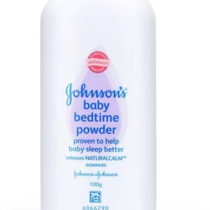 Johnson's Bedtime Baby Powder, +, Natural Calm (Corn Starch) 200 G