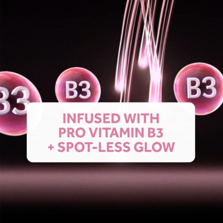 Pond's Bright Beauty Spot-Less Glow Day Cream, Sun Protection SPF