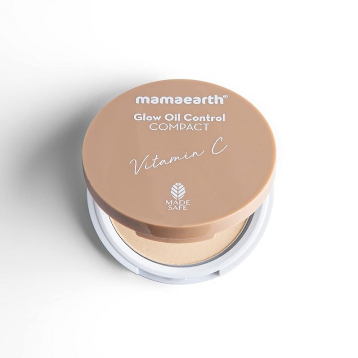 Mamaearth Glow Oil Control Compact Creme Glow 9g