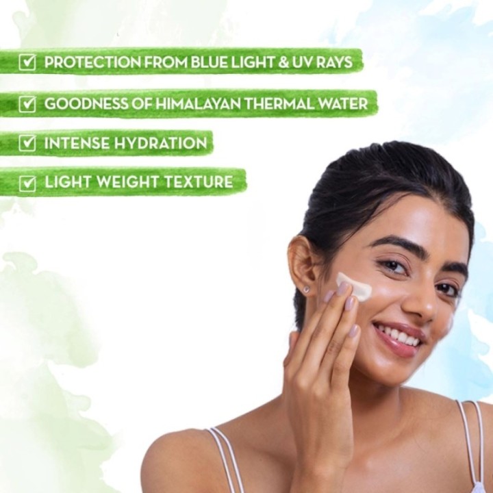 Mamaearth Aqua Glow Hydrating Sunscreen Gel SPF 50 - with Himalayan