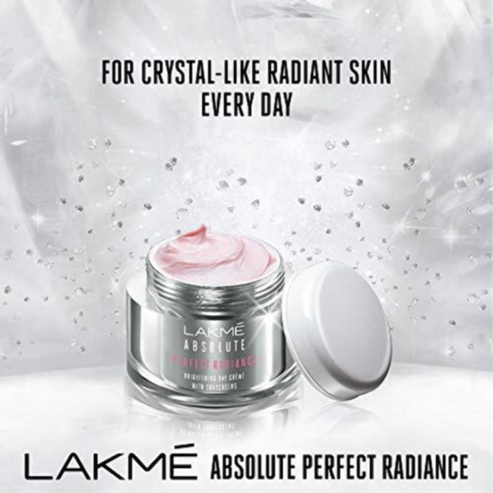Lakme Absolute Perfect Radiance Brightening Day Cream with Sunscreens