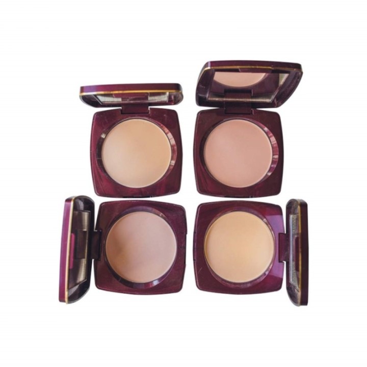 Lakme Radiance Compact, (Pearl) for Fair to Wheatish Skin 9g