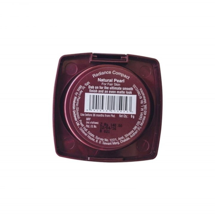 Lakme Radiance Compact, (Pearl) for Fair to Wheatish Skin 9g
