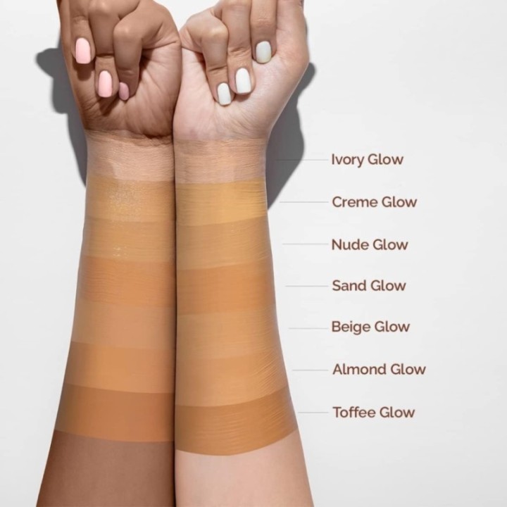 Mamaearth Glow Serum Medium Foundation Dewy with Vitamin C & Turmeric