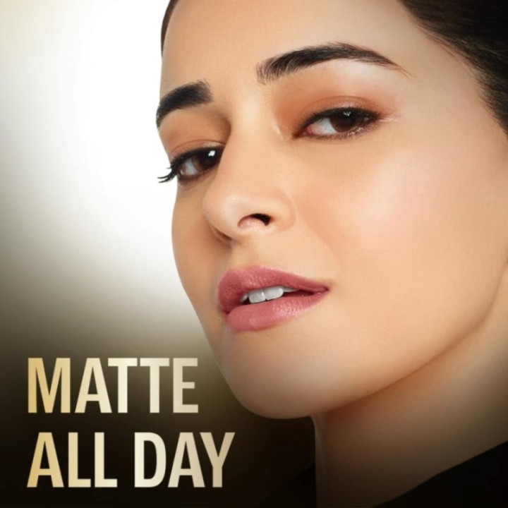 Lakmé the Original Collection Ultimate Glam Natural Compact for Oily