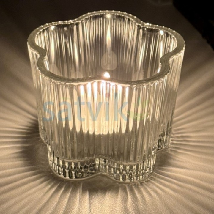 Satvik Flower-Shaped Candleholder for Home Décor