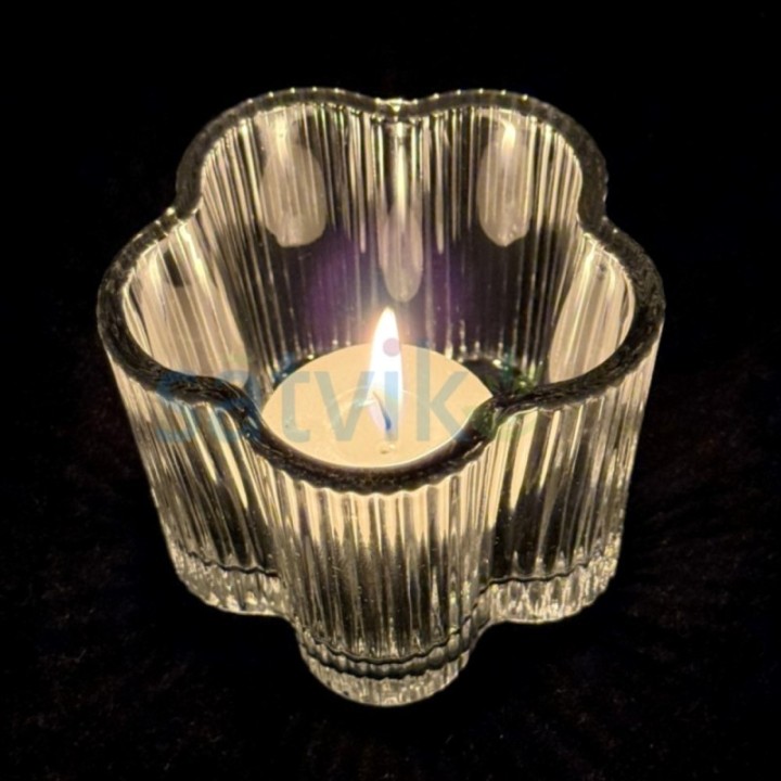 Satvik Flower-Shaped Candleholder for Home Décor