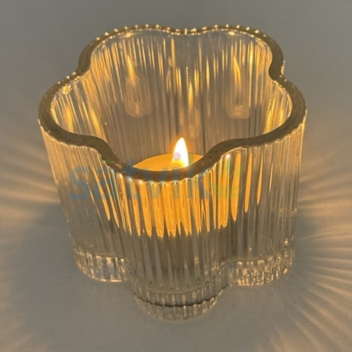 Satvik Flower-Shaped Candleholder for Home Décor
